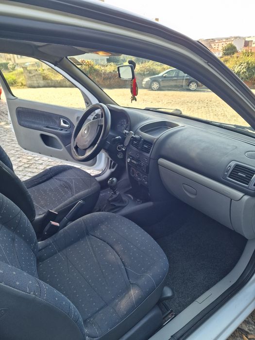 Clio 1.5 dci 2002 5 lugares