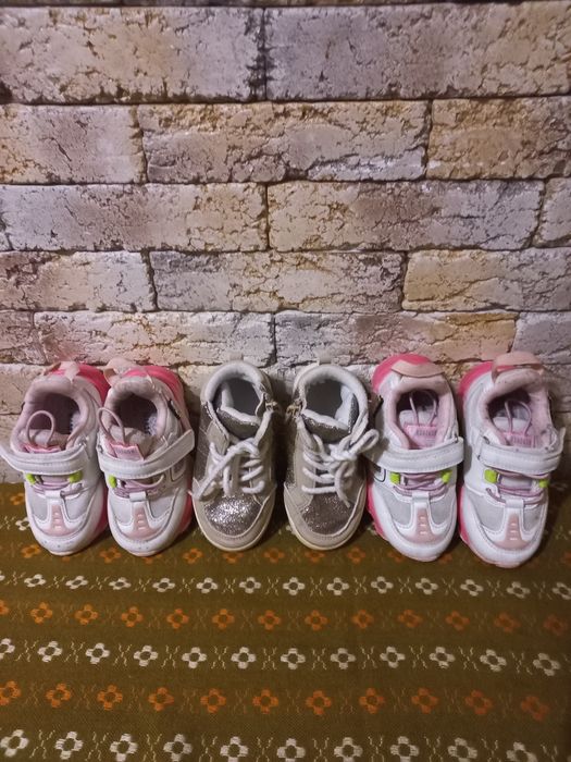 Взуття дитяче кросівки черевички хайтопи