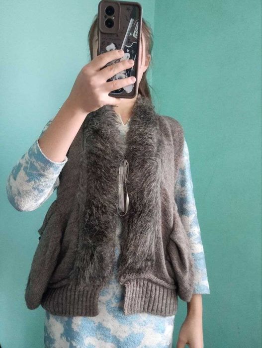 Жилет жіночий трикотаж, жилетка с меховой опушкой р S-М