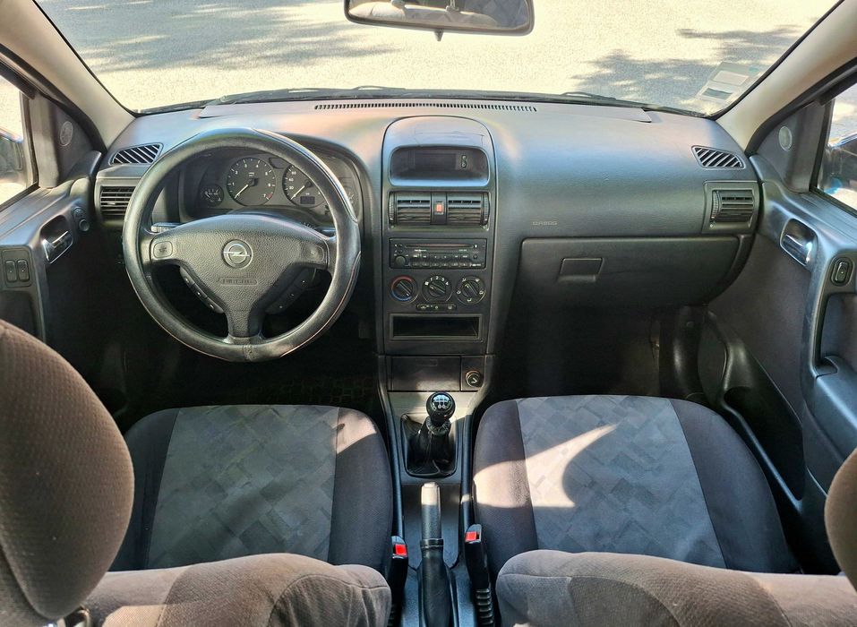 Opel Astra 1.4i 16v C/AC Nacional 00