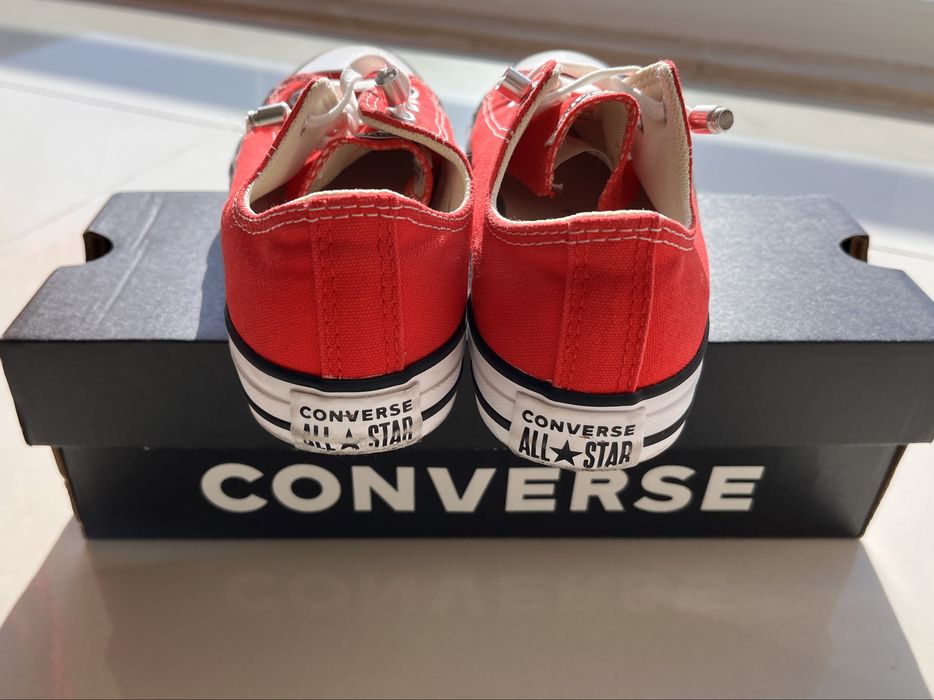 Converse Chuck Taylor vermelhas, tam. 35 - como novas + caixa