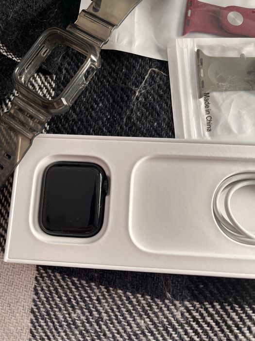 Apple Watch SE 2 (2nd Gen) 40 мм