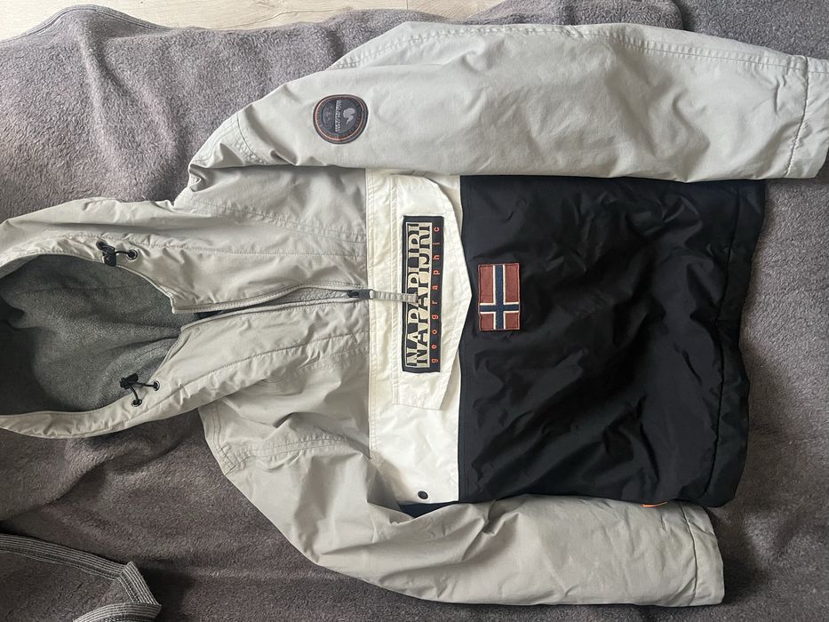 Продам анорак NAPAPIJRI