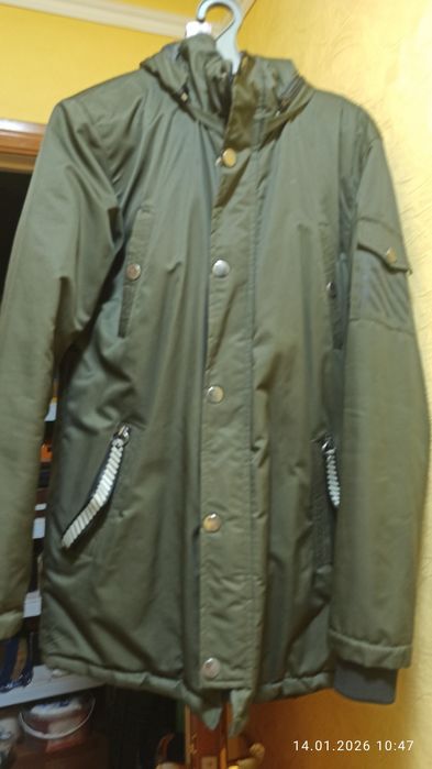 Зимова куртка ,продам .