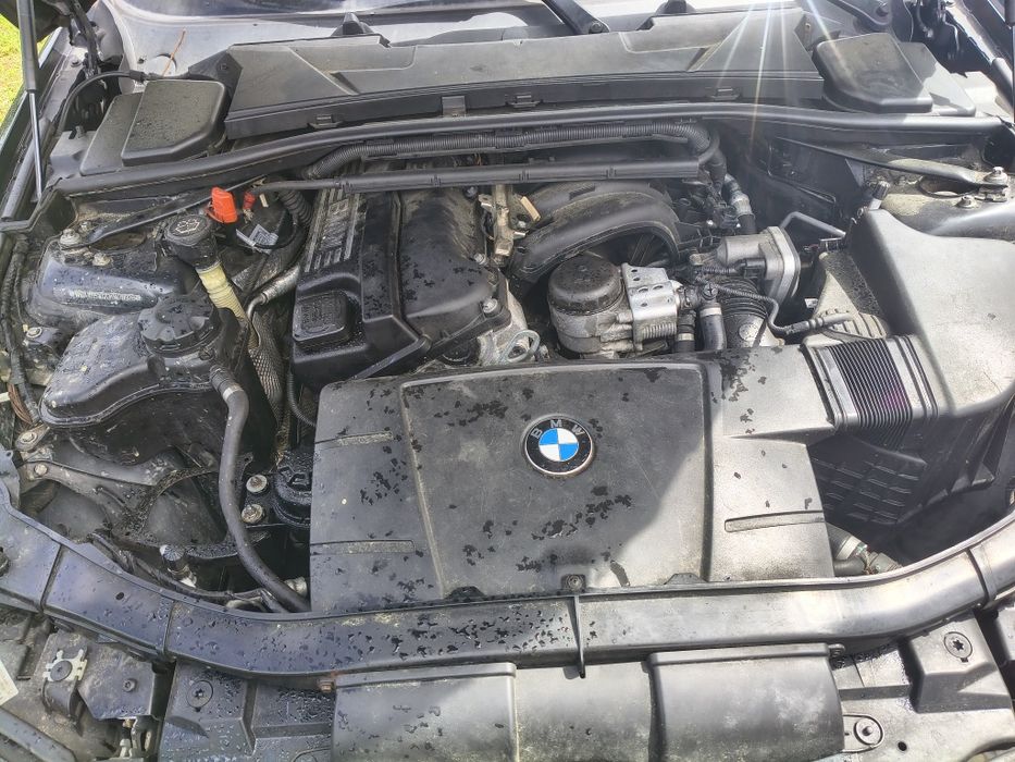 BMW e91  2.0 benzyna 143KM