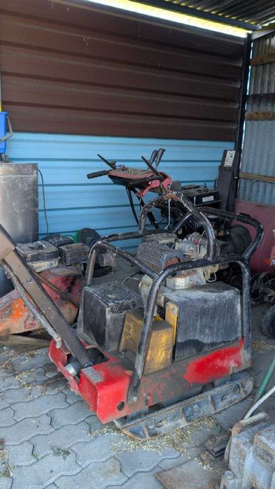 WYPOŻYCZ Zagęszczarka Płytowa Dynapac LG250.