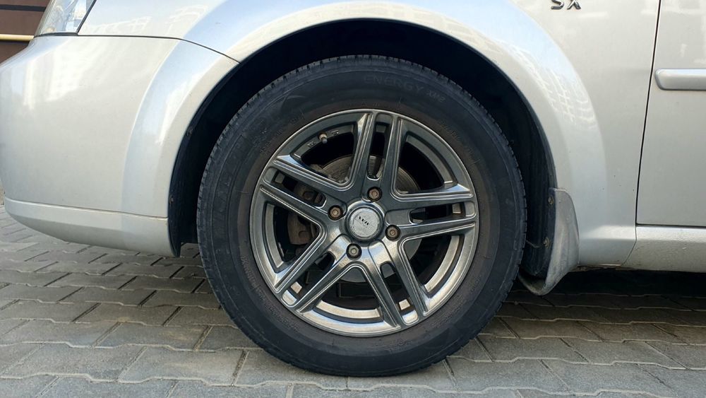 Машина Chevrolet Lacetti