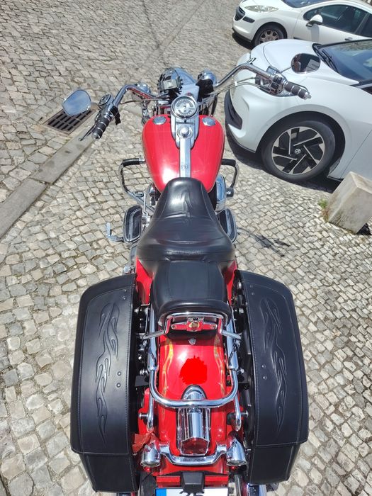 ESPECIAL   Harley-Davidson  CVO Road King  1820cc 110cv