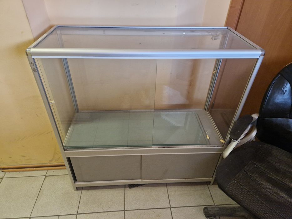 Витрины товарные