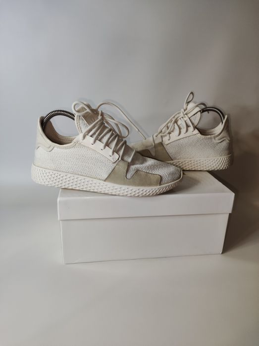Женские Кроссовки от Adidas Pharrell Williams 38 / 24см.