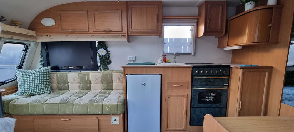 Caravana inglesa Avondale Rialto 555-4 - Ótimo estado