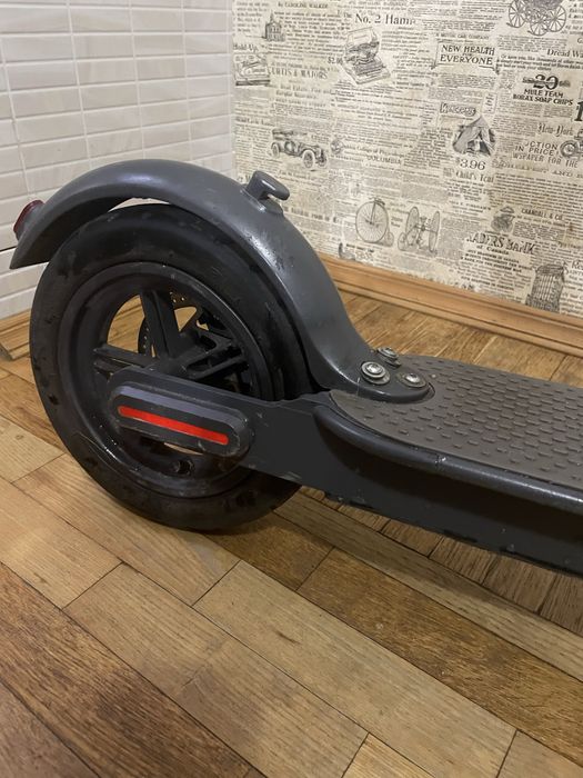 Електро самокат в хорошому стані