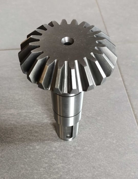 Wałek atakujący Z20 kosiarki KRONE AM Zambrów • OLX.pl