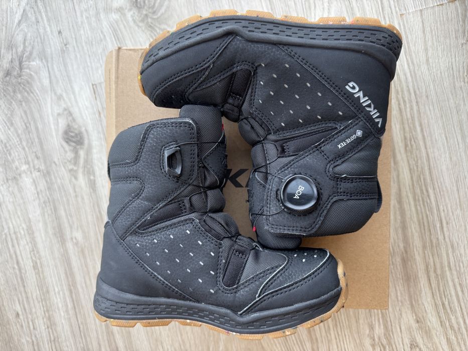Зимові черевики Viking    30 р