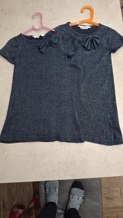 Sukienki świąteczne dziewczęce dla bliźniaczek 110 H.M