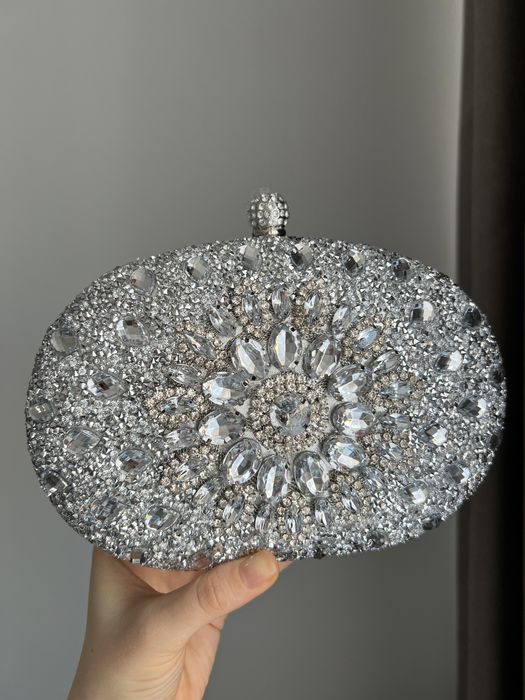 Wieczorowa torebka\Kopertowka w cyrkoniach