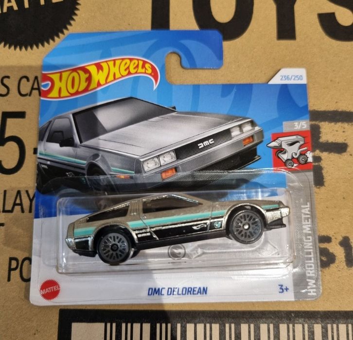 DELORIAN th  Hot Wheels