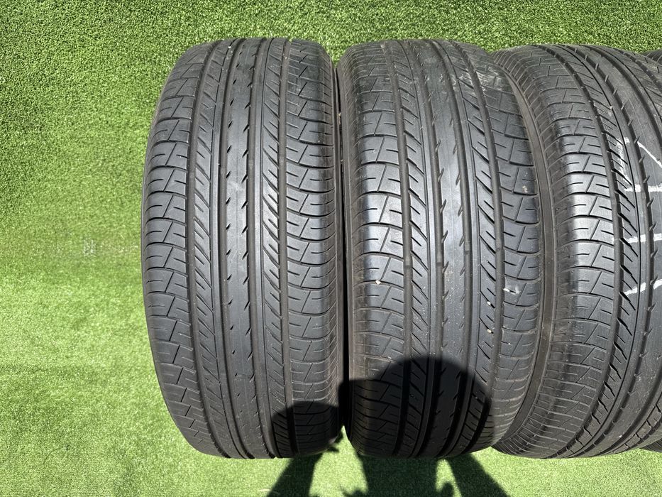 Резина Шини 225/55 R18 Yokohama E70