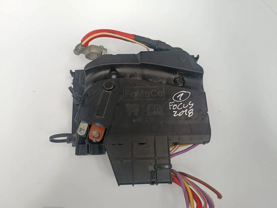 Terminal / cabo positivo da bateria FORD Focus III Carrinha