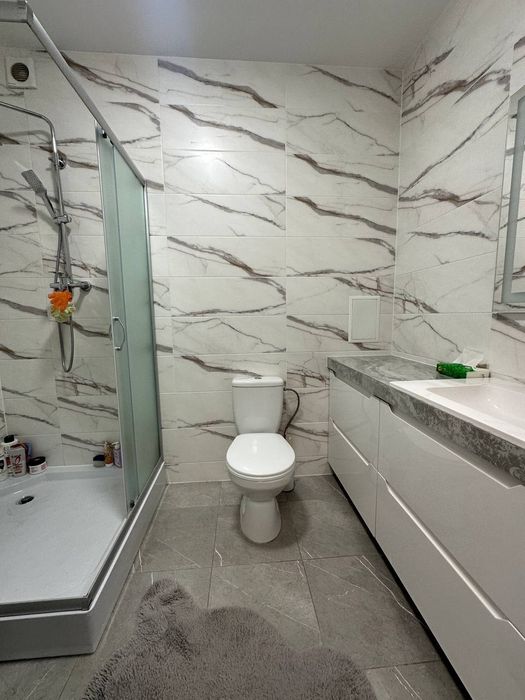 Оренда.1км.квартири. Довженка-58 поряд парку та озера