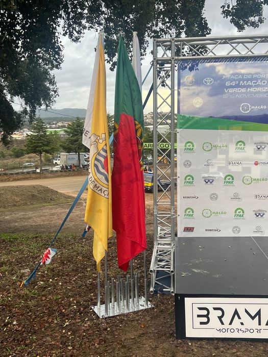 Suporte de Bandeiras para eventos