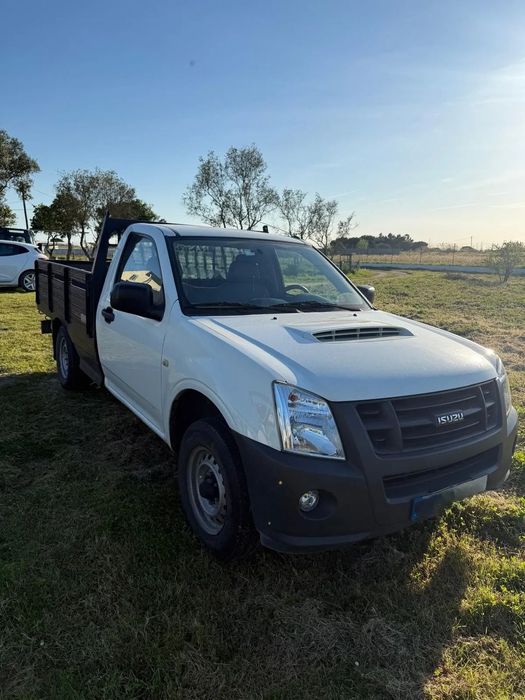 Isuzu D-Max 2.5 DTi CL 2WD L4 CM