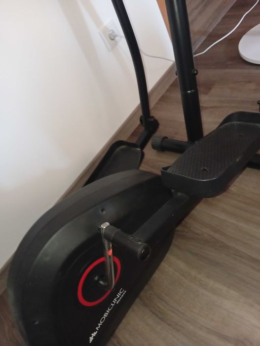 Conjunto Ginásio em Casa: Passadeira Dobrável Behumax + Elíptica Mobiclinic