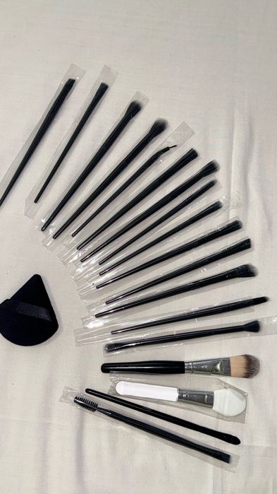 Набор кистей  для макияжа