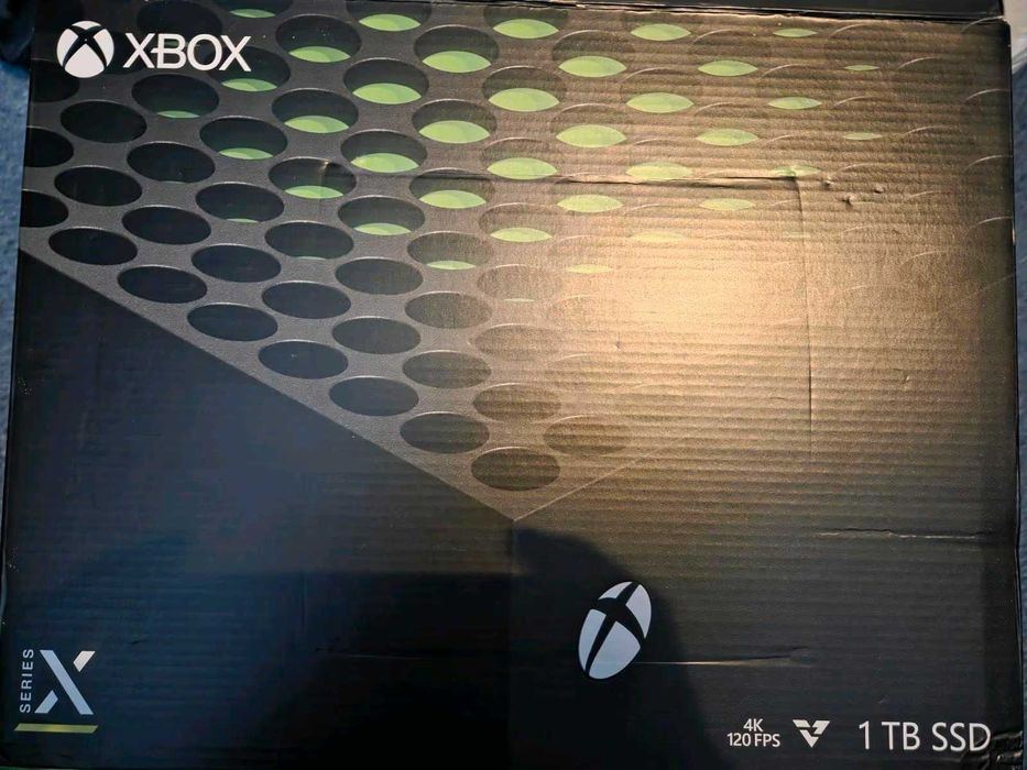 Konsola XBOX Series X 1TB 2 kontrolery + gra