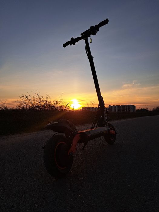 Продам електросамокат KyugooKrin G2 Pro