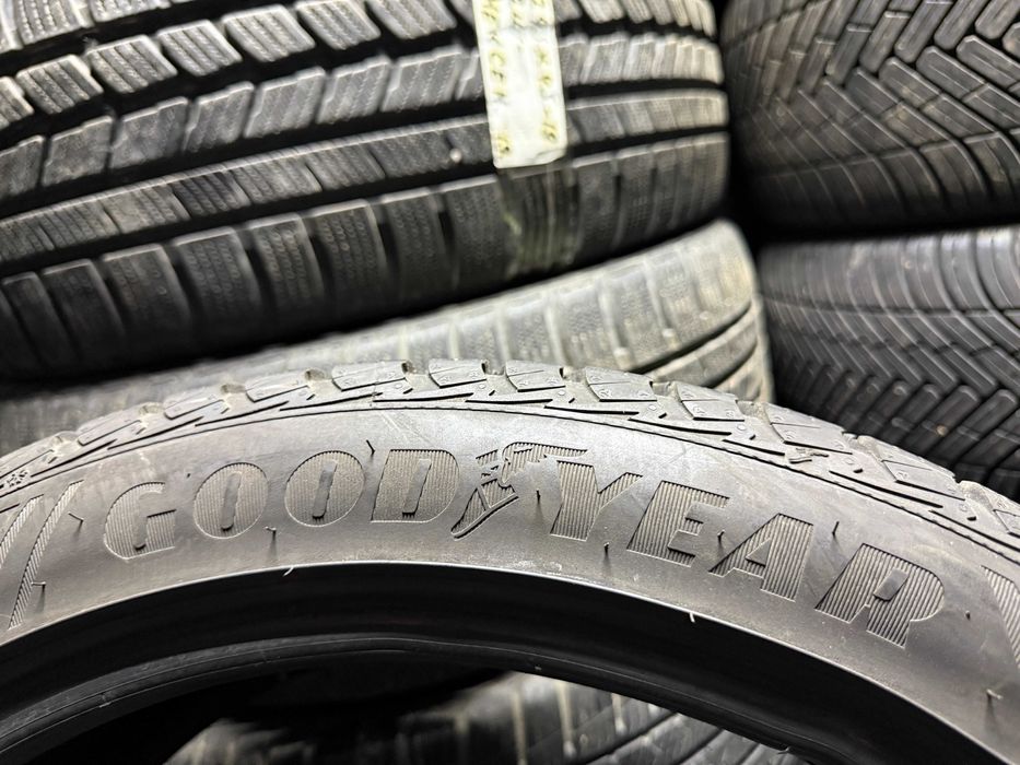 225-45 R19 96W Goodyear Vector 4 Seasons 2шт