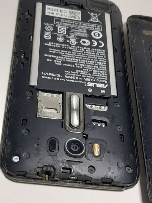 Карманий компьютер Asus Zenfone 2  (MyPal