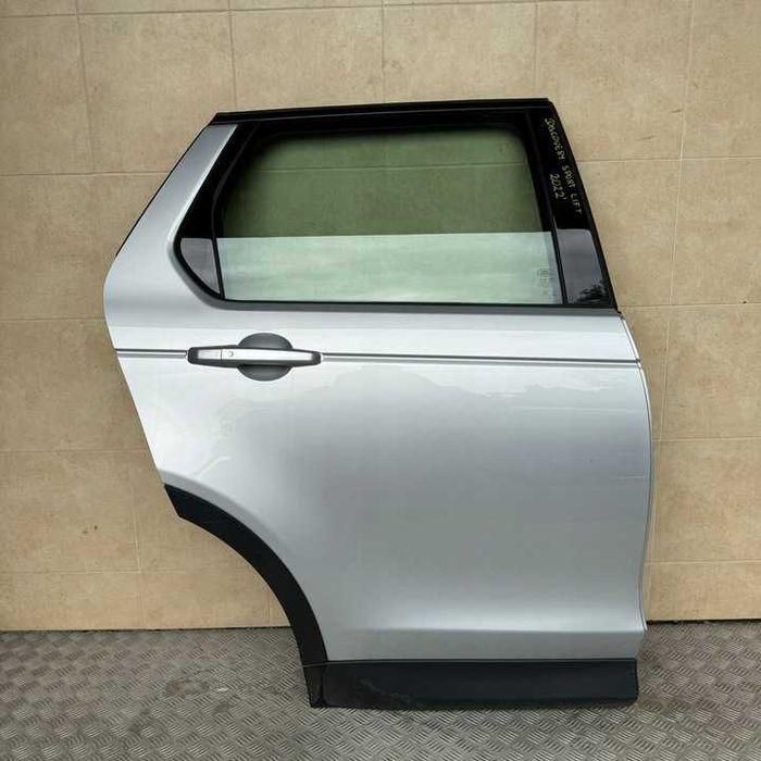 Двери передние задние правые левые Land Rover Discovery Sport разборка