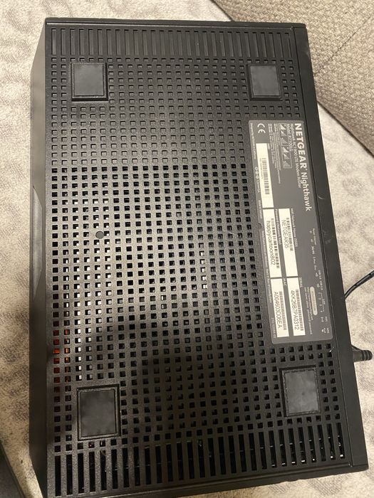 Router Netgear Nighthawk R7100LG