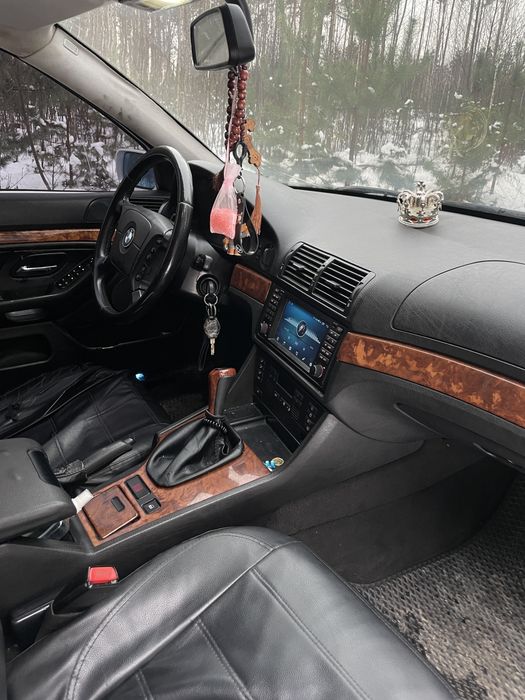 Продам BMW 520 (e39 )