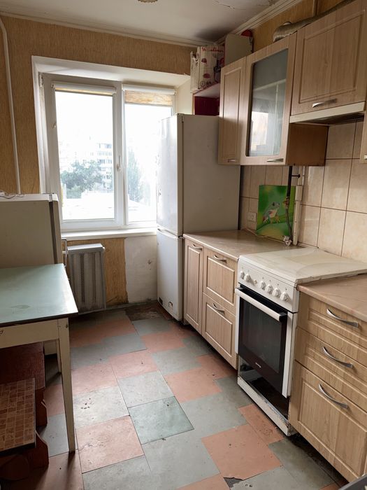 Продам 2х комнатную квартиру на Победе-5( р-н  ТЦ Кодак)