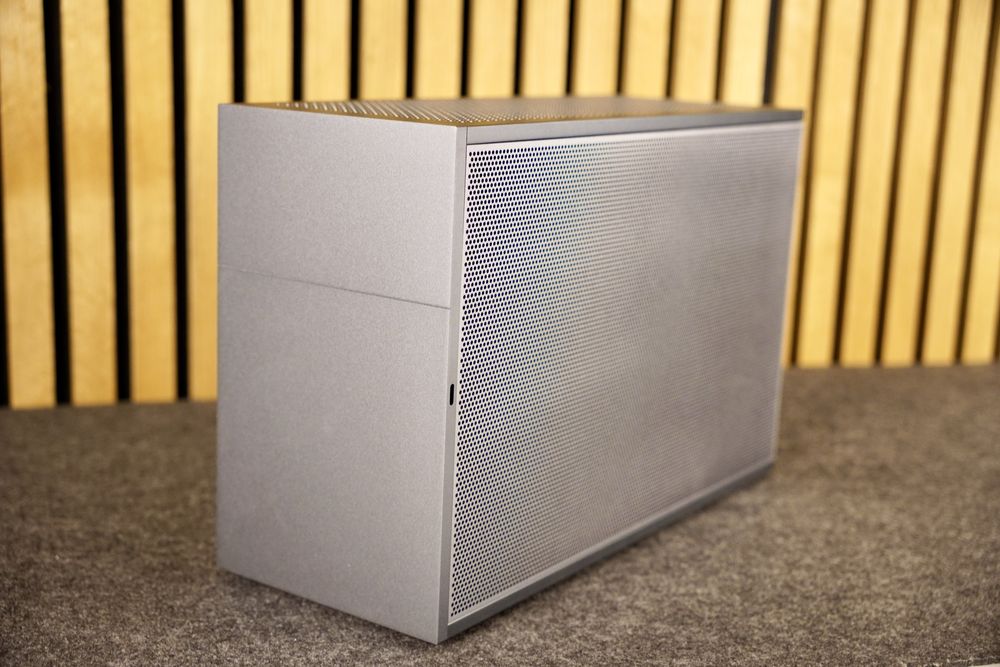 SFF Pro Workstation 10L: FormD T1 | i9-14900K | RTX 4080 Super | 96GB RAM | Thunderbolt 4