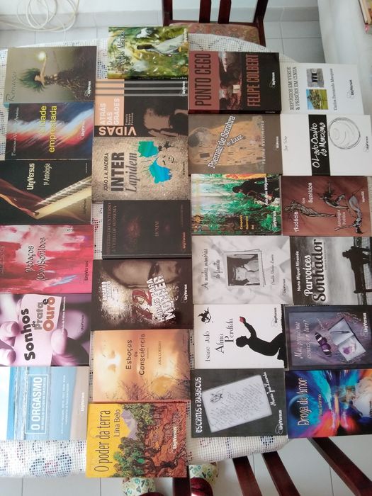 Lote 25 Livros UniVersus