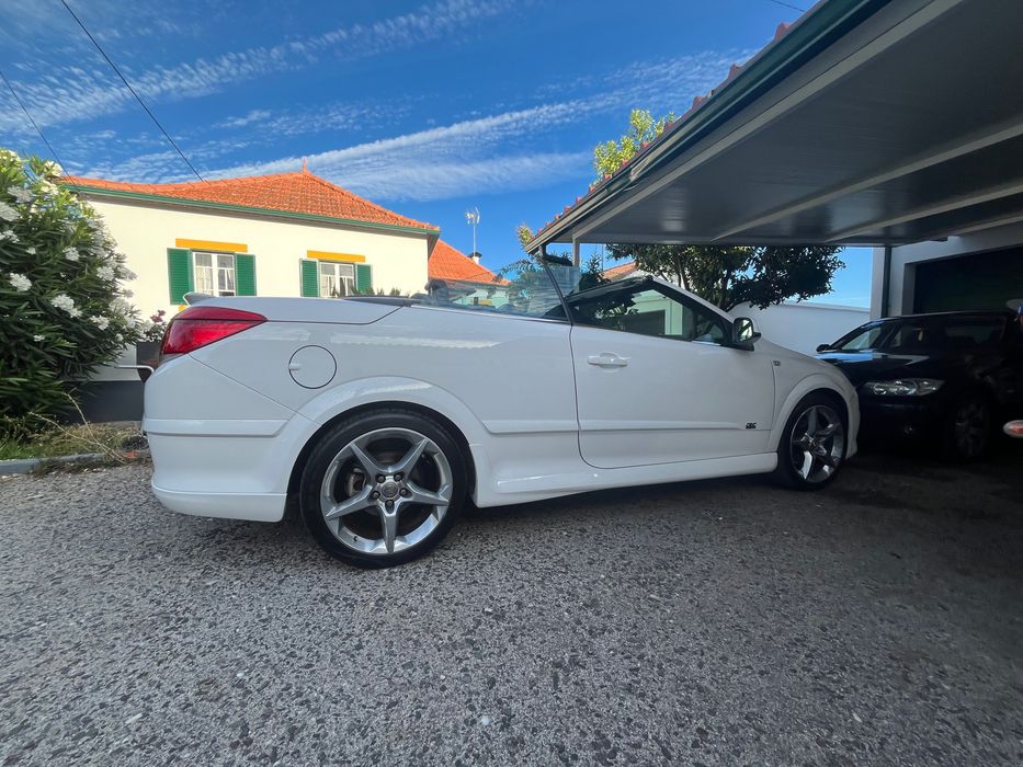 Opel Astra Twin Top 1.9 CDTI 150CV OPC LINE