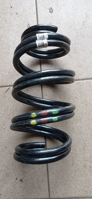 Пружини передні VW Passat B8 R - line оригінал