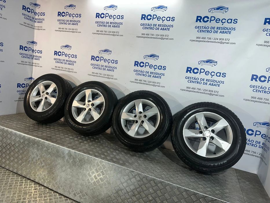 .Conjunto Jantes 16 Originais Nissan Juke F15 6,5J ET40 5x114,5