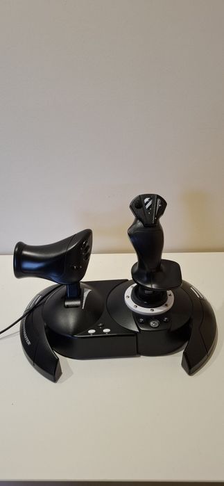Joystick thrustmaster T.Flight Hotas One