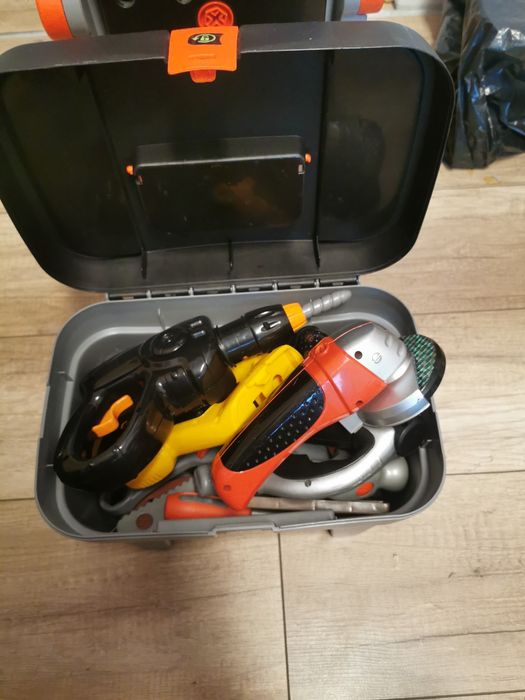 Stół warsztatowy dla dzieci