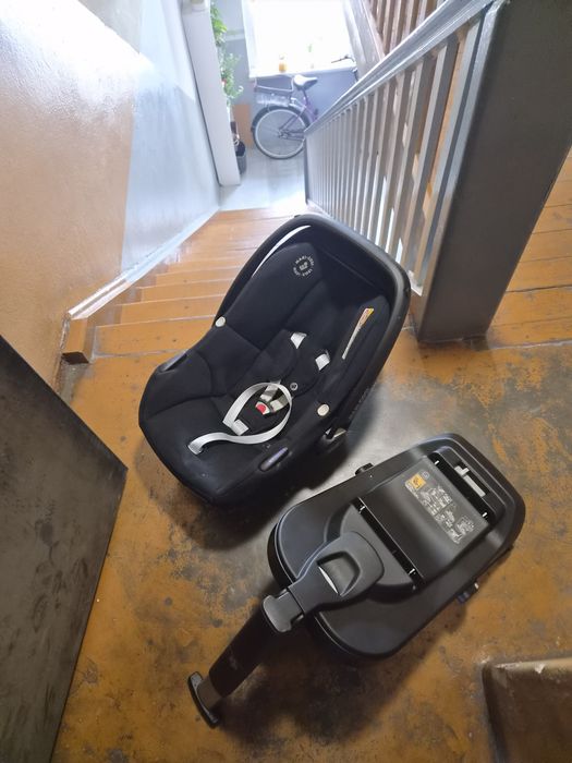 Sprzedan wozek 2w1 + nosidelko