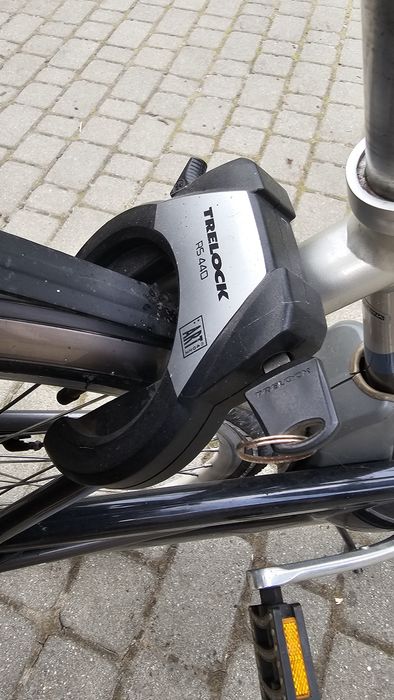 Rower elektryczny Giant Twist koła 28 cali rama S