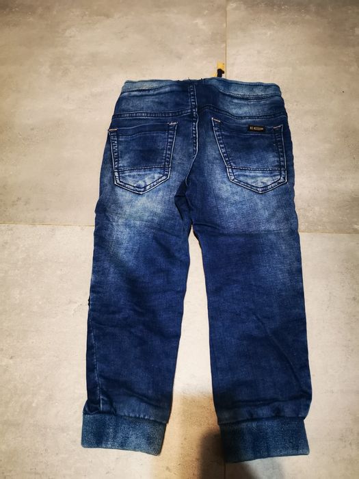 Jogery Reserved r. 104 jak nowe