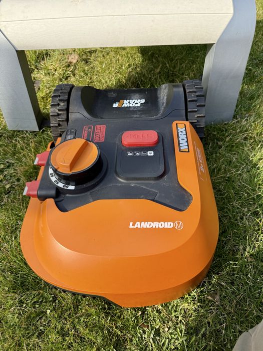 Robot koszacy WORX LANDROID M500 WR141E