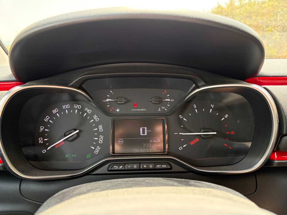 Citroen C3 1.2 PureTech Shine - 110cv Full Extras, Keyless