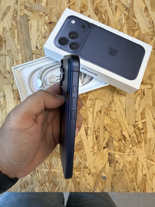 iPhone 17 Pro Deep Blue 256Gb