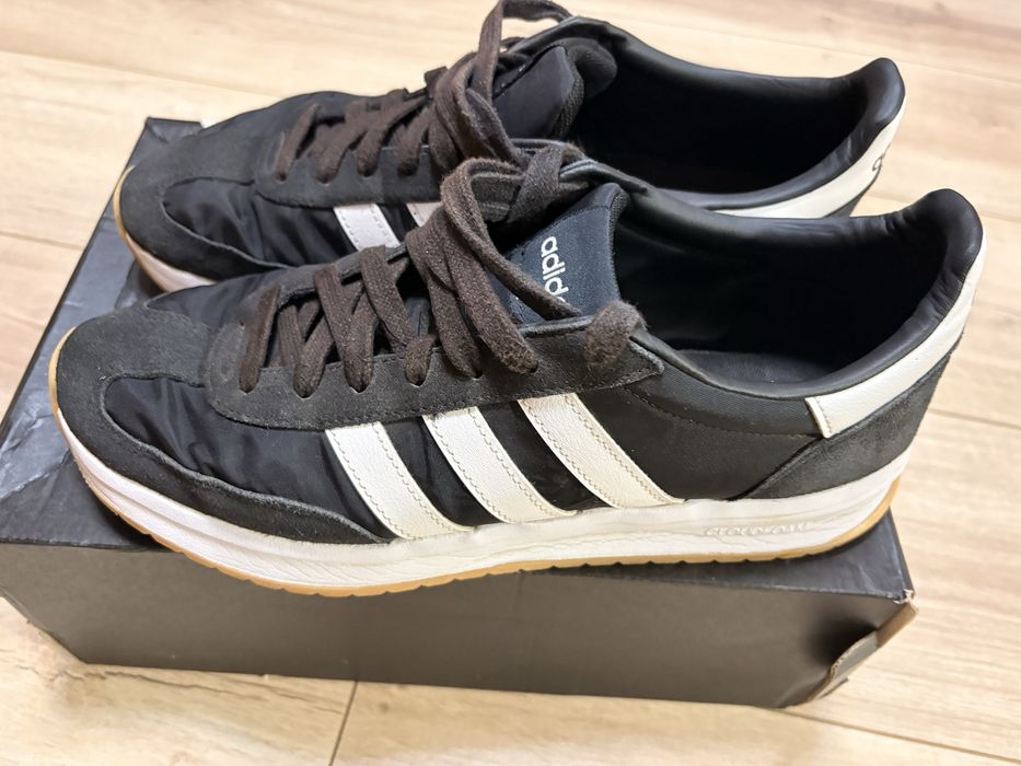 Кросівки Adidas (оригінал), стан чудовий